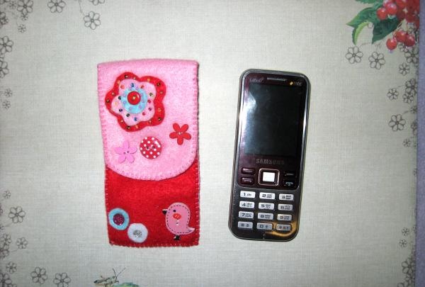 Felt mobile phone case