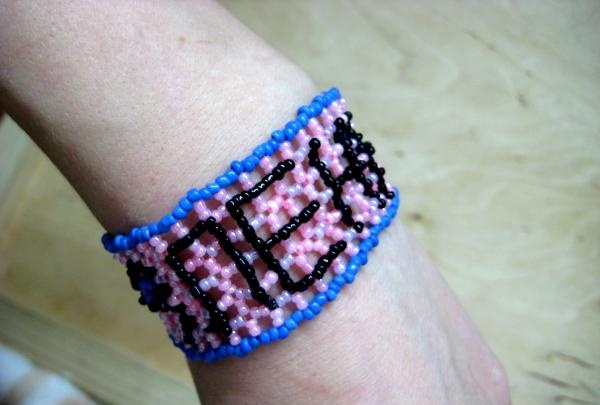 Personalized beaded bracelet