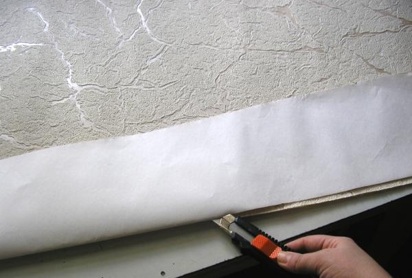 cutting wallpaper