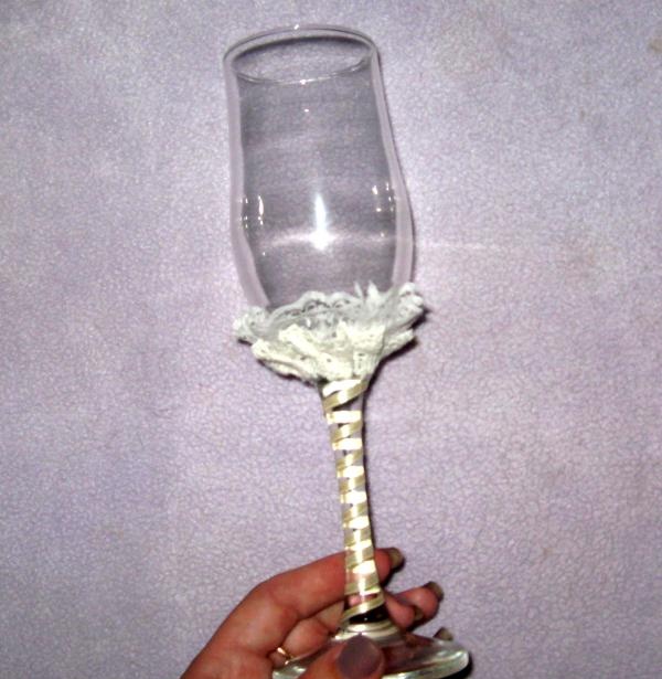 Decor of wedding glasses