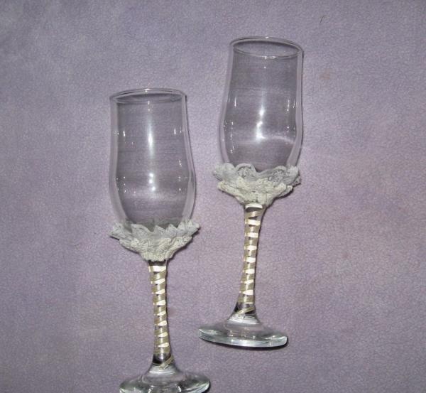 Decor of wedding glasses