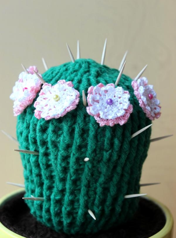 Crochet flowering cacti