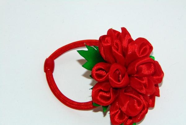 Hair band using kanzashi technique