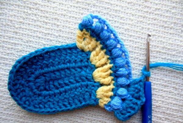 Crochet peacock applique