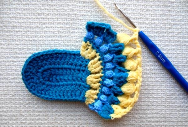 Crochet peacock applique