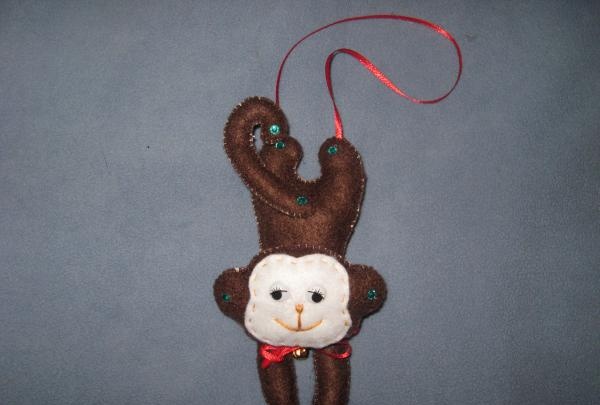 Felt monkeys