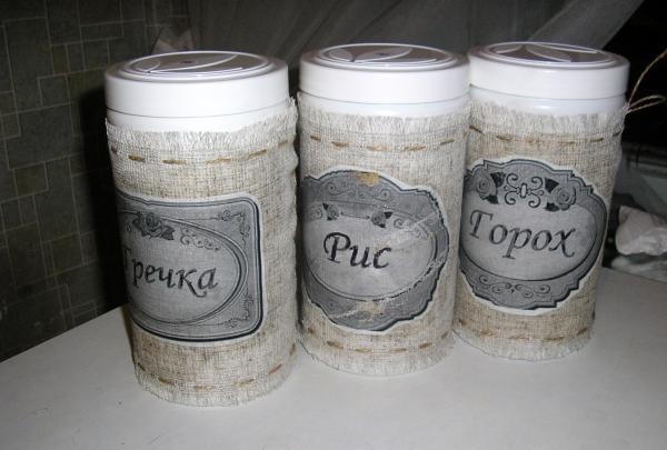 Elegant jars for the kitchen