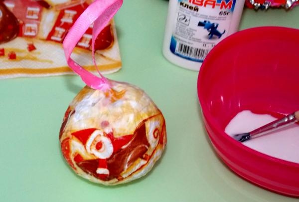 Christmas balls made of papier mache