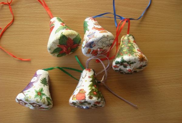 Decoupage of foam bells