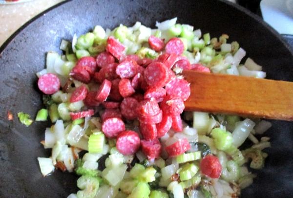 Quick soup with sausages