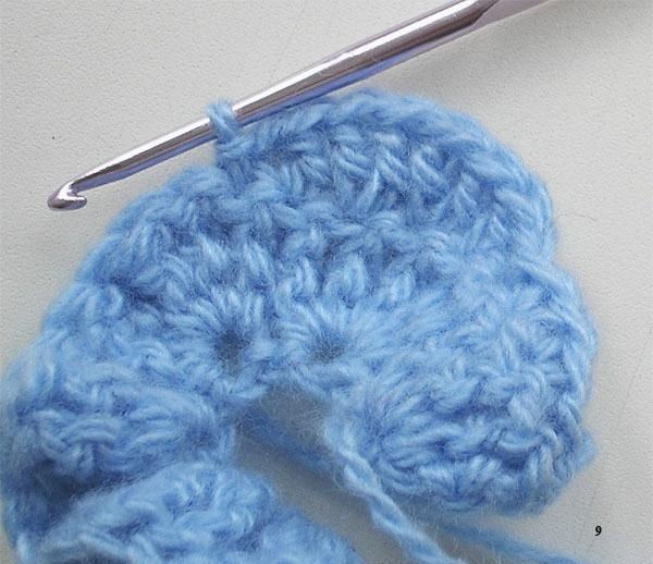 How to crochet a blue rose