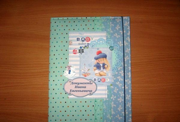 Carpeta para documentos infantiles.