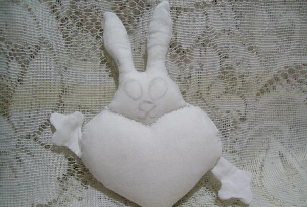 heart with bunny pendant