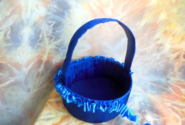 Satin ribbon basket