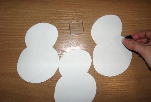 Figure eight shaped cards for the holiday