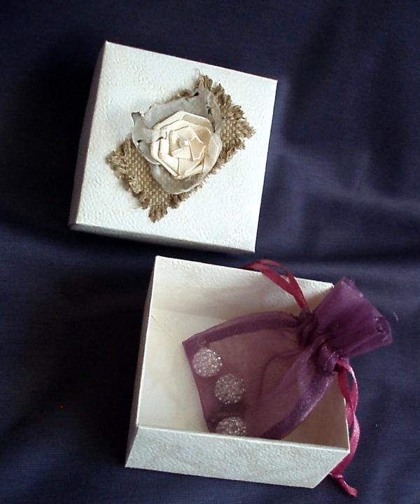 Elegant gift box