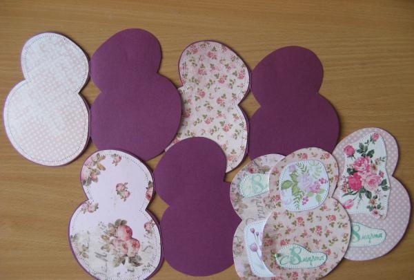 Figure eight shaped cards for the holiday