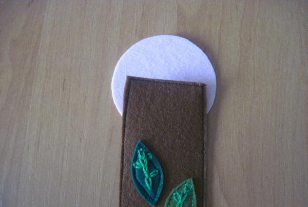 Felt bookmark