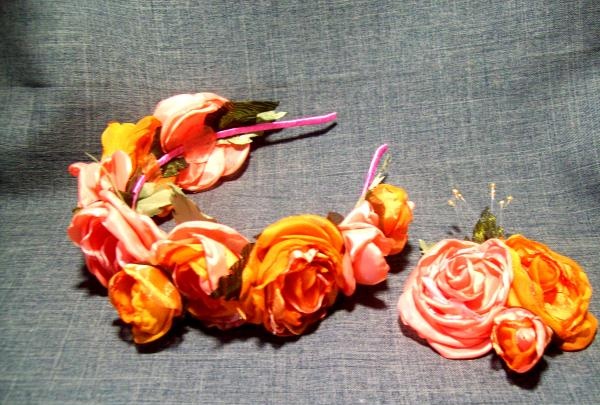 brooch with a headband with silk flowers