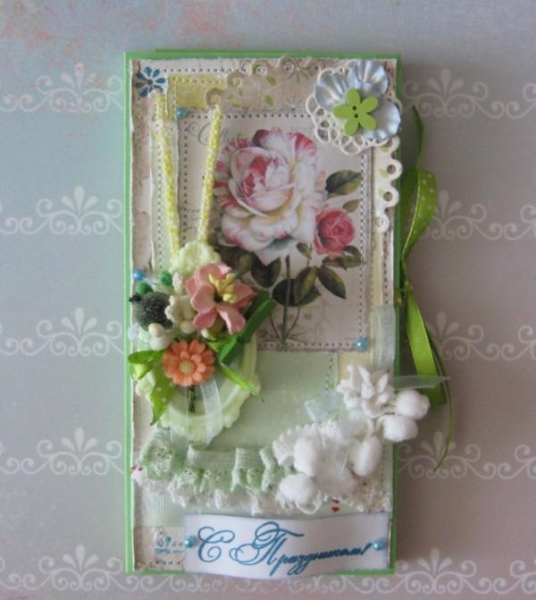 Postcard box in shabby chic style