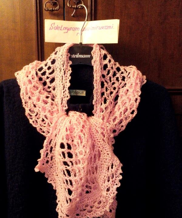 Light pink crochet stole