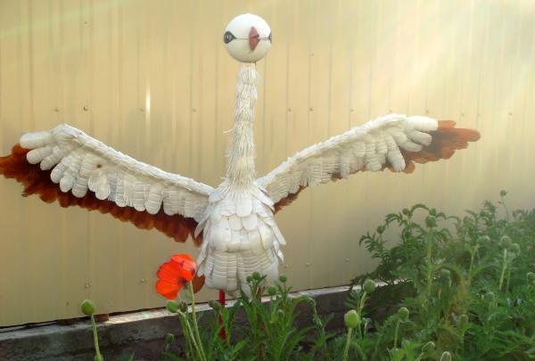 Birds made from plastic bottles