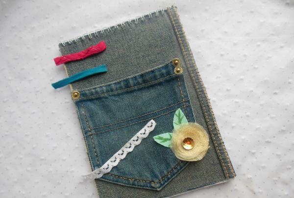 Notepad with denim trim