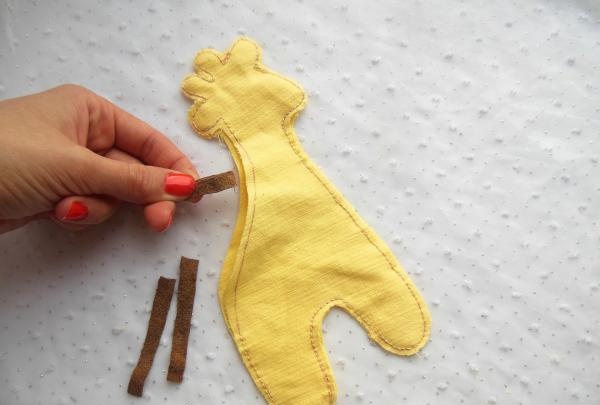 DIY soft toy giraffe