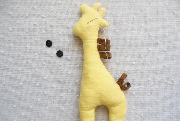 DIY soft toy giraffe