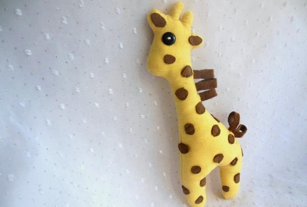 DIY soft toy giraffe