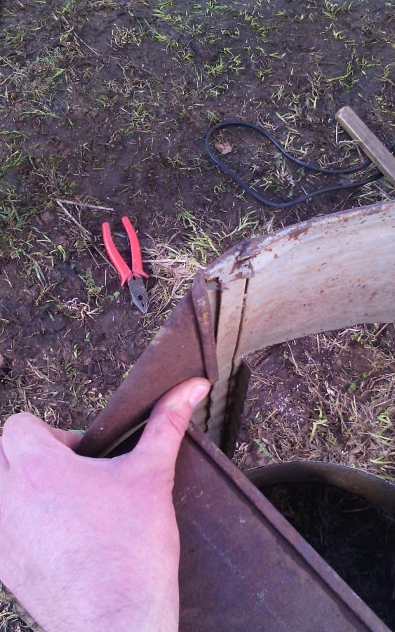 barbecue from an old barrel