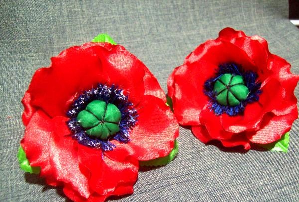 hair decorations poppies