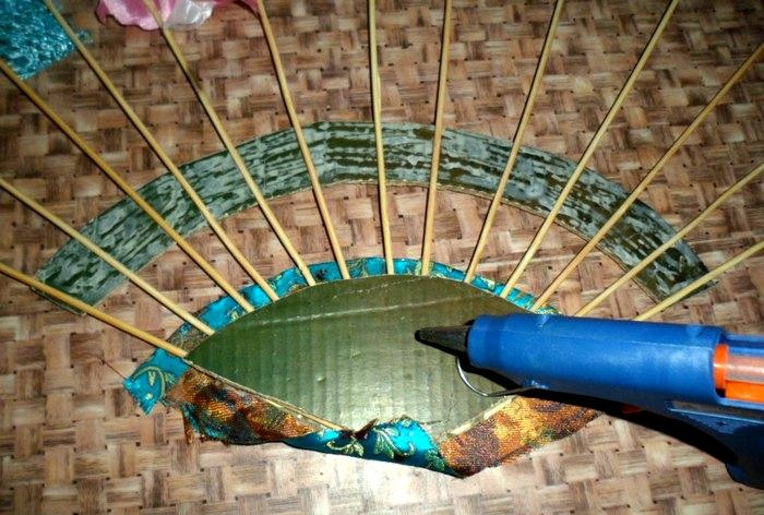 fan made of wooden sticks