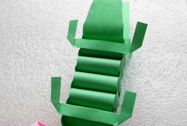 Paper crocodile