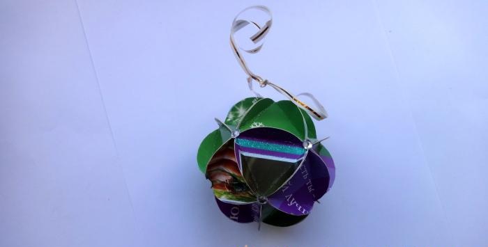 New Year's tree toy made from postcards