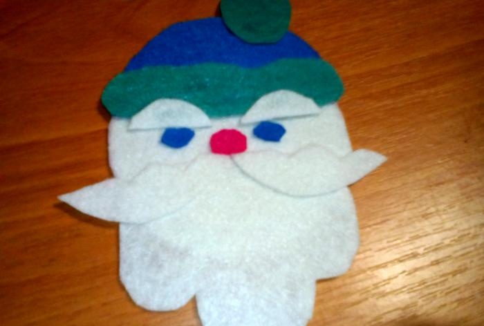 DIY felt Christmas tree toys