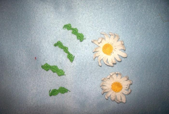 How to knit daisies from yarn