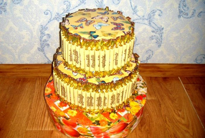 Candy cake