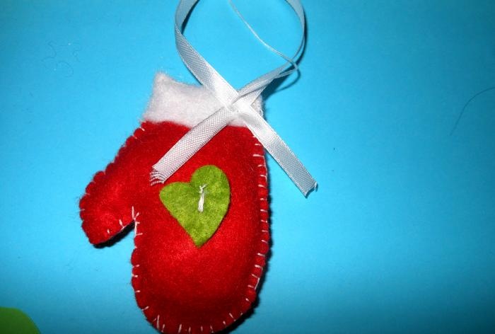 Felt Christmas tree toy