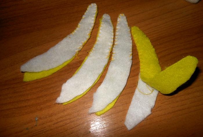 Felt banana