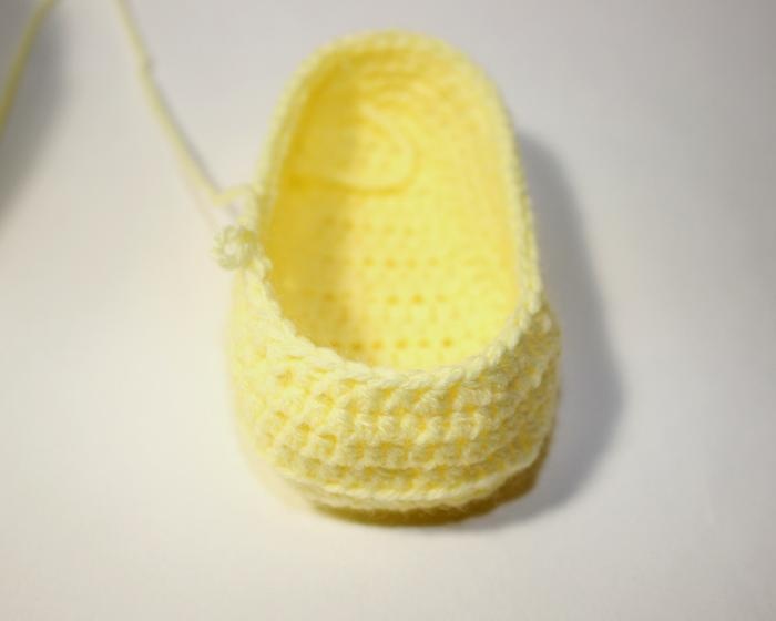 crochet baby booties