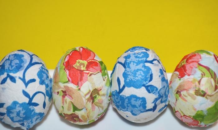 How to decorate Easter eggs