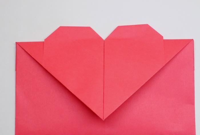 Envelope with a heart