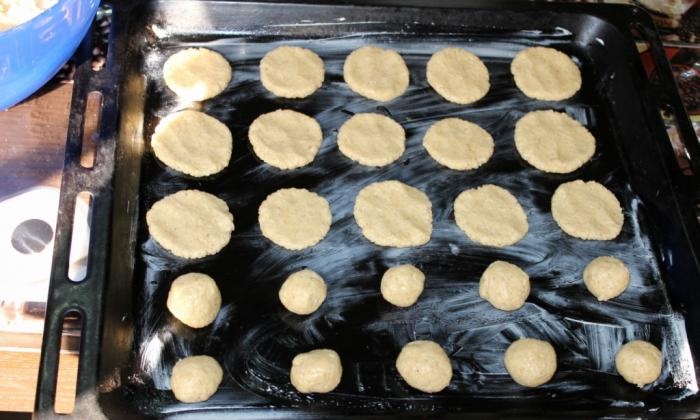 Finger licking oatmeal cookies