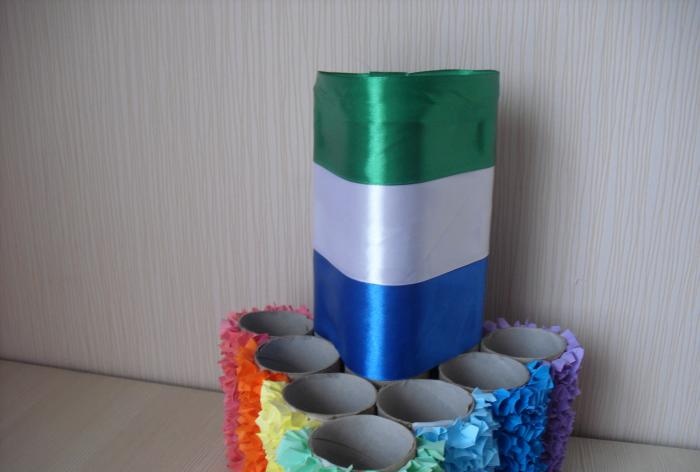 Rainbow storage container