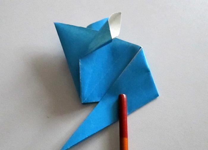 How to make a mouse out of paper