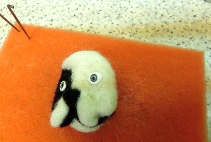 Brooch Dog made of wool