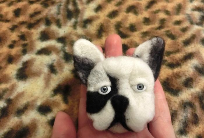 Brooch Dog made of wool