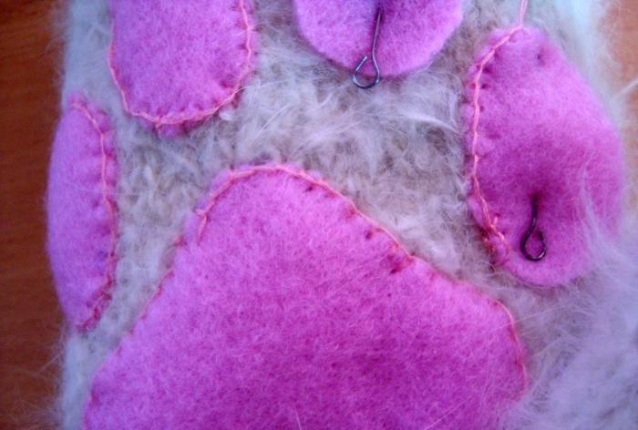 Decor of mittens Cat's paws