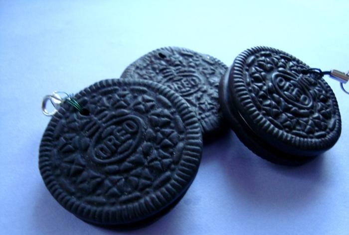 How to make your own Oreo keychain